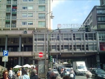 Appartamento arredato con terrazzo Centro - Altre fotografie