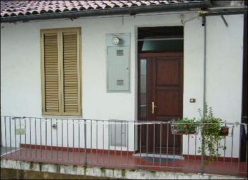 Monolocale arredato con balcone Barriera milano