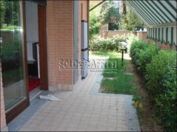Appartamento arredato con giardino Cologno centro