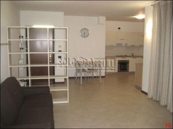 Monolocale con balcone Zona via dante