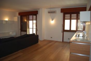 Bilocale arredato con balcone Palermo