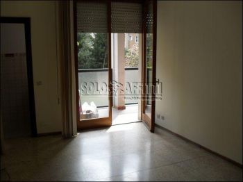 Appartamento arredato con balcone Zona citterio