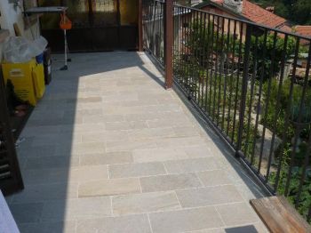 Appartamento con balcone Borgo po