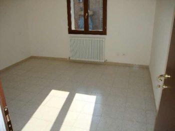 Appartamento con balcone Bolognina