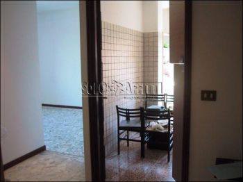 Trilocale arredato con posto auto San donato
