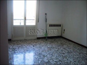 Trilocale arredato con posto auto San donato