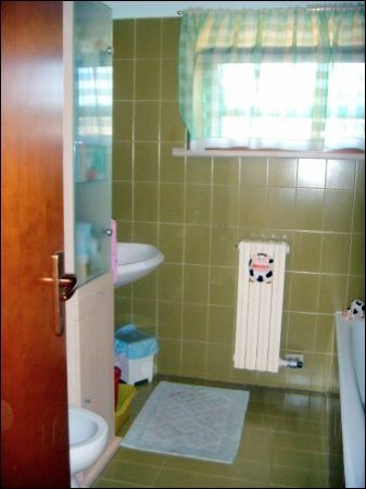 Appartamento arredato con garage Zona campo sportivo