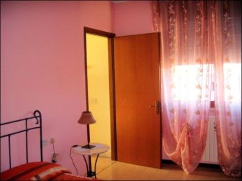 Appartamento arredato con garage Zona campo sportivo