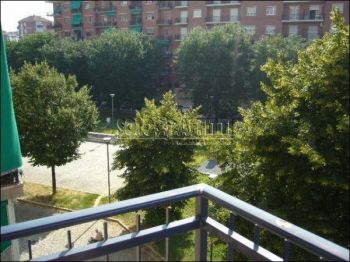 Trilocale con balcone Barriera milano