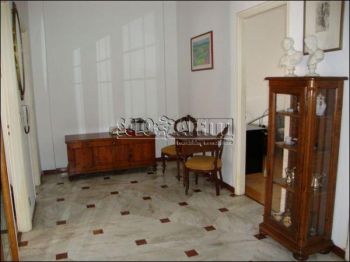 Casa arredata con balcone Crimea (gran madre)