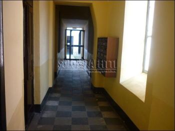 Appartamento arredato con balcone Centro