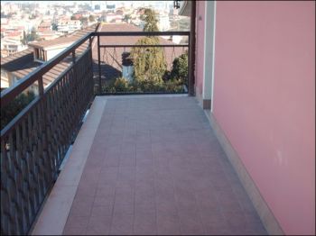 Villa arredata con posto auto Universita'