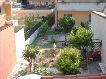 Villa con giardino e balcone Nazionale adriatica