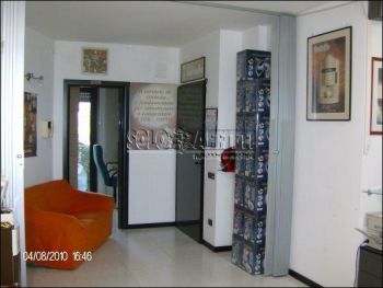 Trilocale con posto auto e balcone S. girolamo