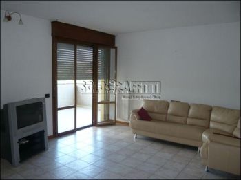 Appartamento arredato con balcone Marechiese