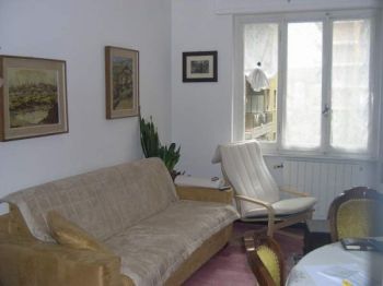 Casa arredata con balcone Via stella