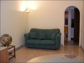 Monolocale arredato con posto auto Camilluccia