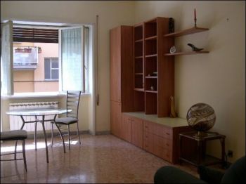 Monolocale arredato con posto auto Camilluccia