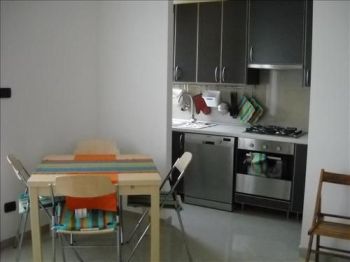 Appartamento arredato con terrazzo Milano