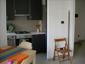 Appartamento arredato con terrazzo Milano