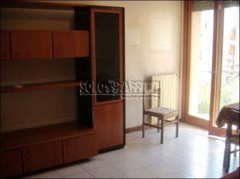 Casa arredata con balcone Zona ospedale