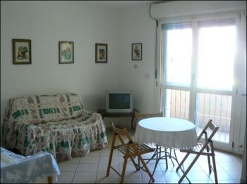 Monolocale arredato con balcone Borgo panigale