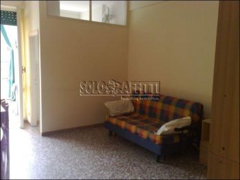 Monolocale arredato con balcone Rondinella