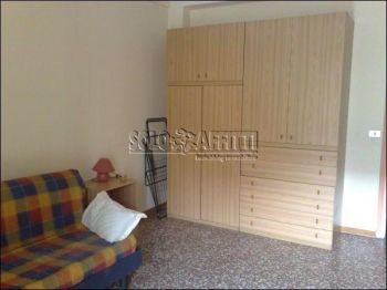 Monolocale arredato con balcone Rondinella