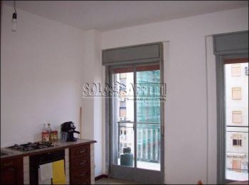 Casa con posto auto e balcone San lorenzo resuttana