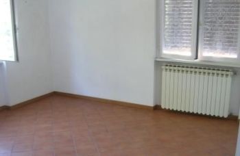 Casa arredata con balcone Segrate
