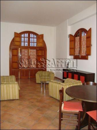 Appartamento arredato con posto auto