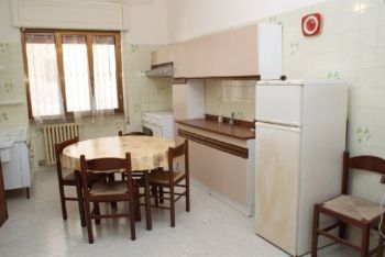 Appartamento arredato con posto auto