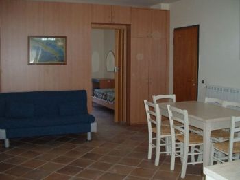 Appartamento arredato con garage Trigoria, spinaceto, tor de cenci, vallerano
