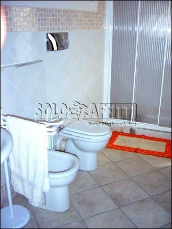 Trilocale arredato con balcone Stampace