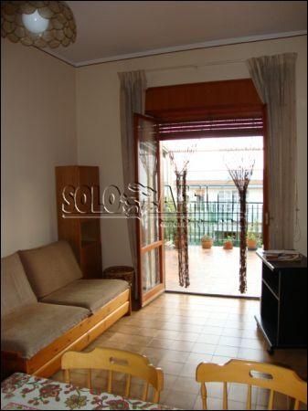 Attico arredato con posto auto Aci Castello