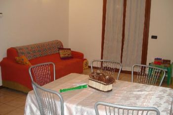Appartamento arredato con posto auto