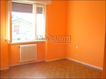 Casa con garage e balcone Zona san pietro