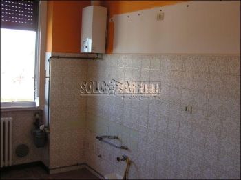 Casa con garage e balcone Zona san pietro