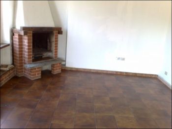 Trilocale con terrazzo Collina
