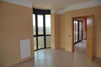 Trilocale con posto auto e terrazzo - Altre fotografie