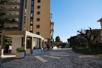 Trilocale con posto auto e terrazzo - Altre fotografie