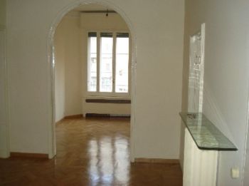 Appartamento nuova costruzione con balcone