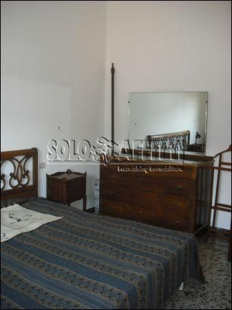 Bilocale arredato con balcone Villanova
