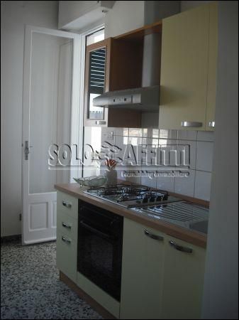 Bilocale arredato con balcone Villanova