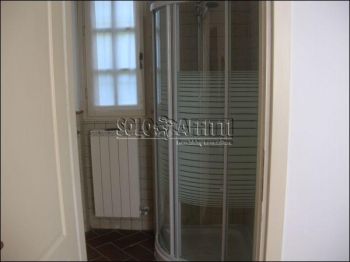 Appartamento con terrazzo e posto auto