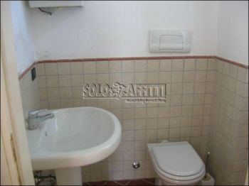 Appartamento con terrazzo e posto auto
