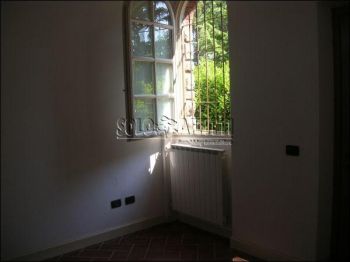 Appartamento con terrazzo e posto auto