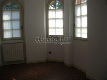 Appartamento con terrazzo e posto auto