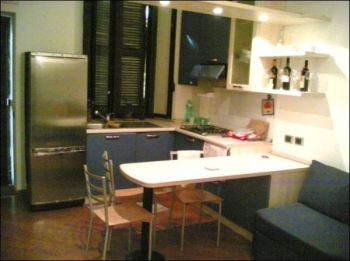 Casa arredata con terrazzo 4- vittoria, forlanini