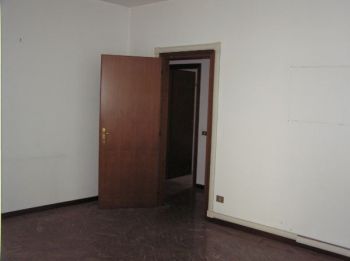 Appartamento con garage e balcone Rho